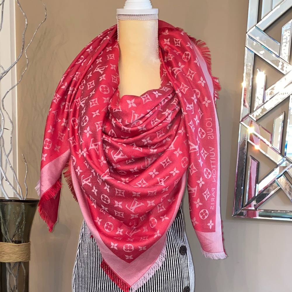 Louis Vuitton monogram shawl/scarf